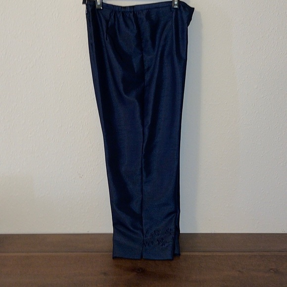 Leslie Fay Navy Blue Embroidered hem Pants Sz. 14 P - Picture 1 of 16